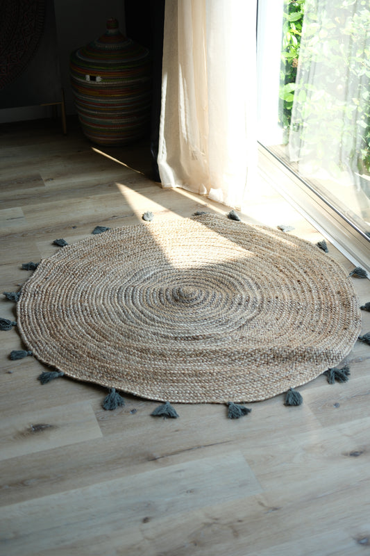 Rond Jute Vloerkleed met Kaki Kwastjes – Ø 120 cm