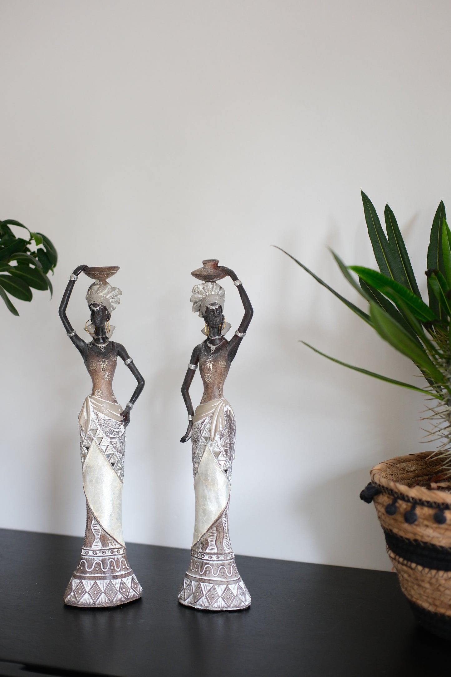 Decoratiebeeld Afrikaanse Vrouw – "Lady Nairobi"