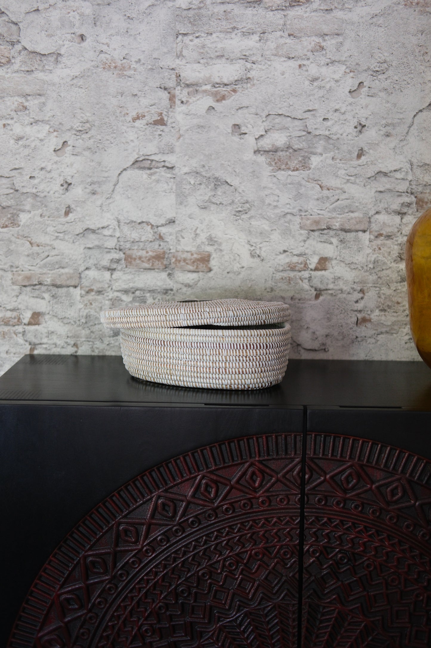 Handgemaakt ovaal wit opbergmandje met deksel – 35x25x12 cm – Decoratief & praktisch – Boho stijl