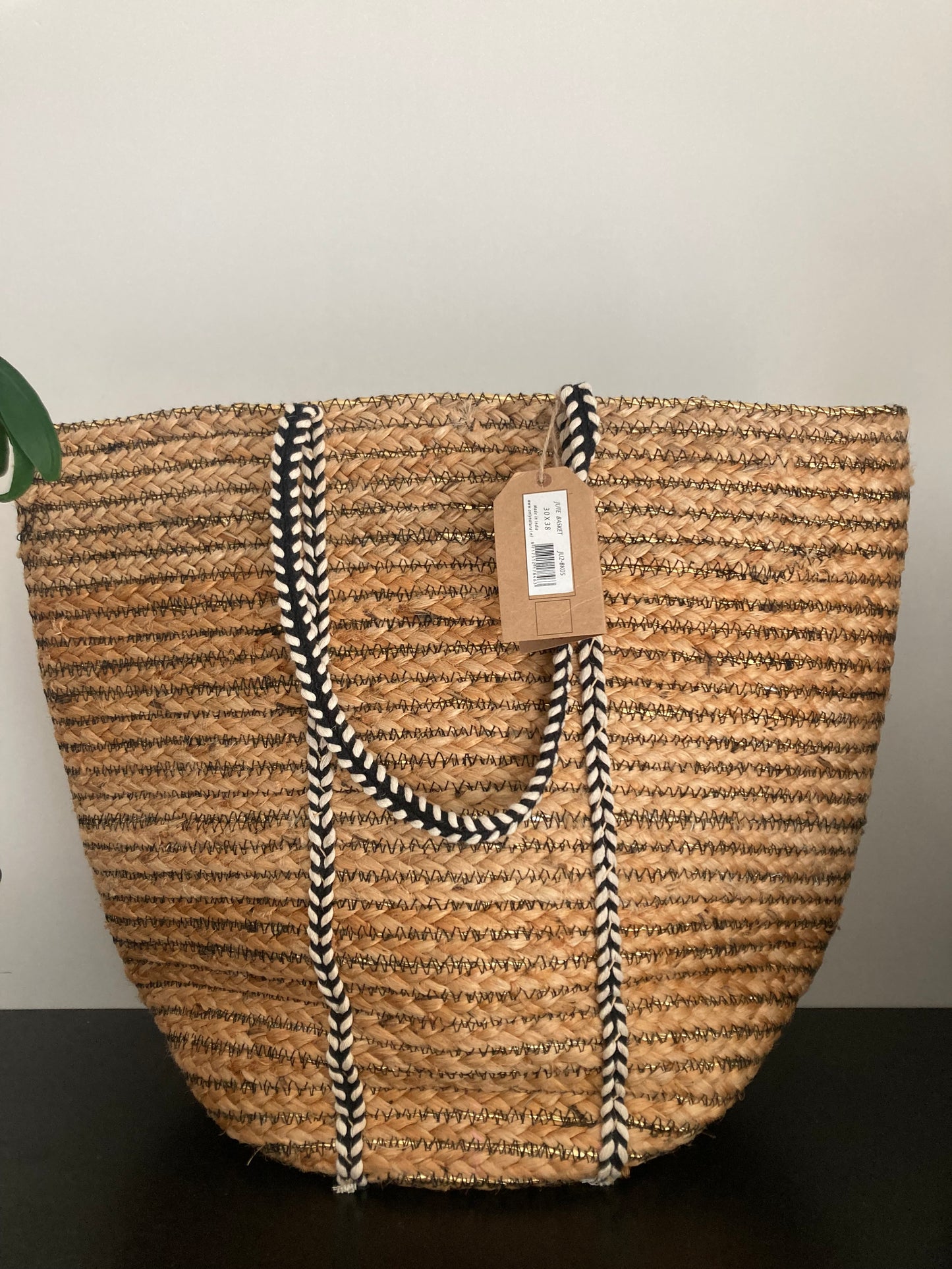 Schoudertas / Strandtas / Shopper, gevlochten van jute met gouden draad