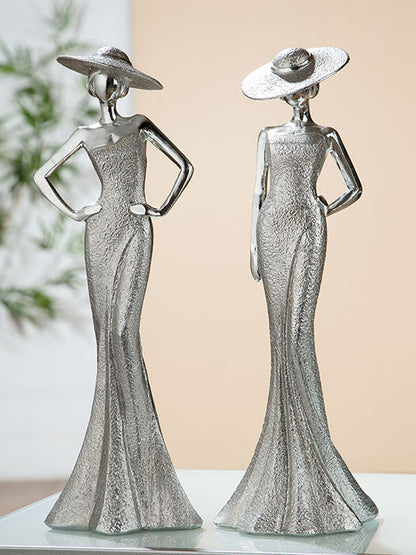 2 Decoratie Beelden -Figuren Gracieuze " Lady „Diva "/Set van 2