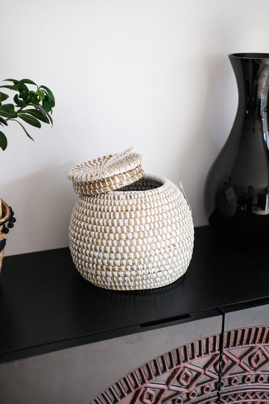 Korf wit - Decoratieve opbergmand met deksel - Handgemaakt