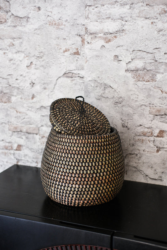 Korf zwart Decoratieve Opbergmand met Deksel - Uit Senegal