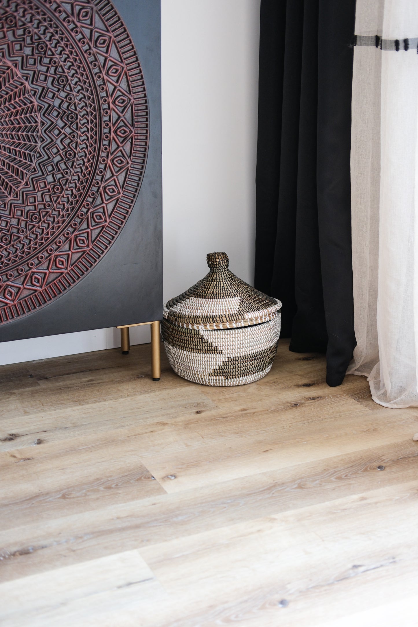Teng bruin/wit opbergmand met deksel - 30x28 cm - Handgemaakt