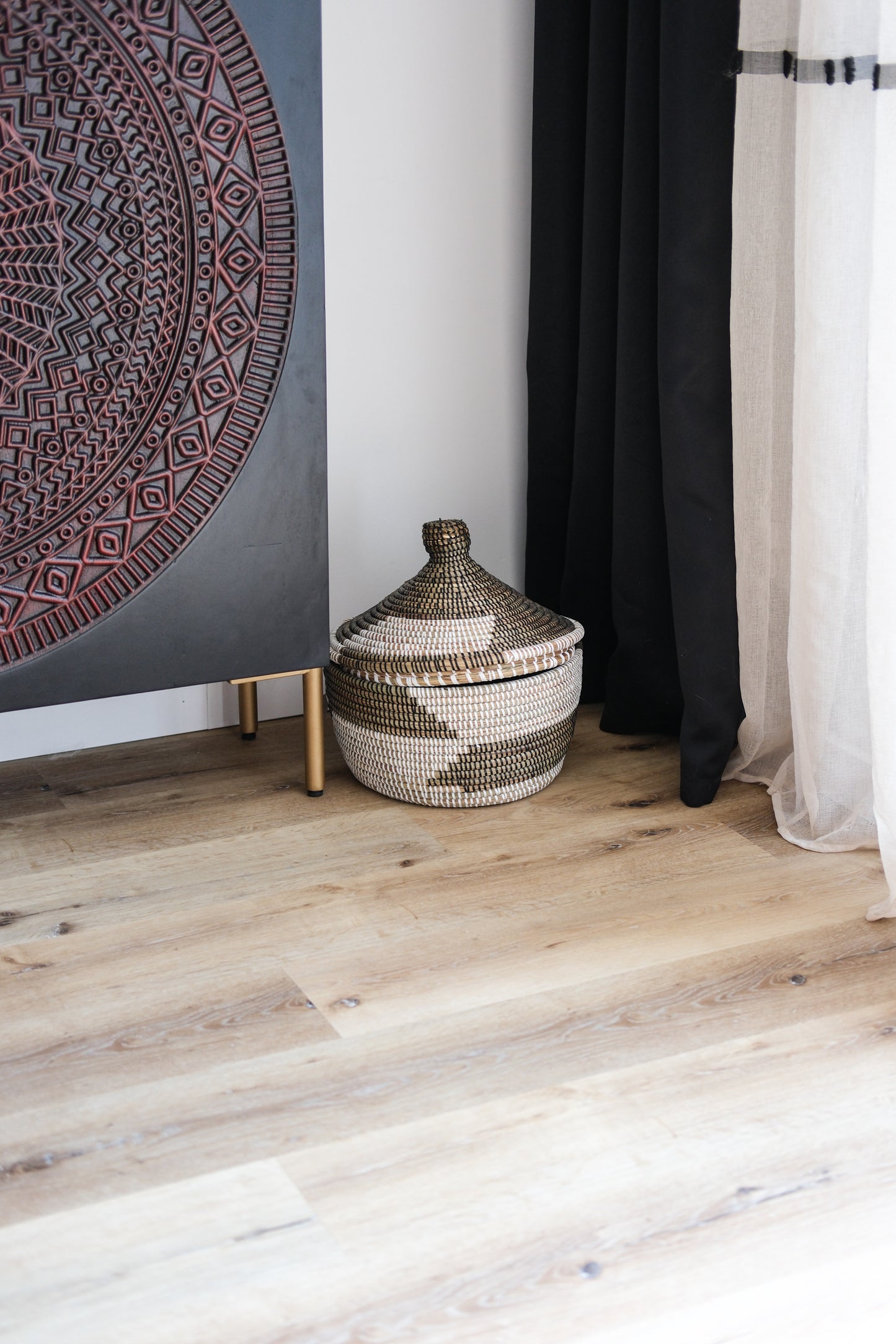 Teng bruin/wit opbergmand met deksel - 30x28 cm - Handgemaakt