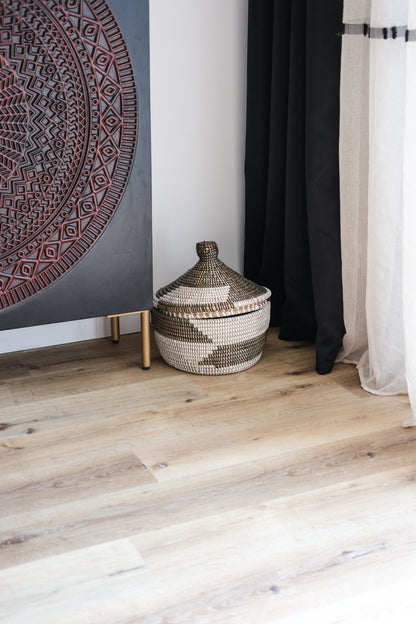 Teng bruin/wit opbergmand met deksel - 30x28 cm - Handgemaakt