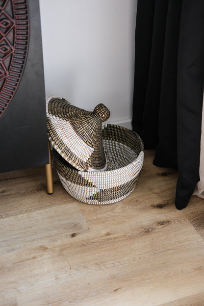 Teng bruin/wit opbergmand met deksel - 30x28 cm - Handgemaakt