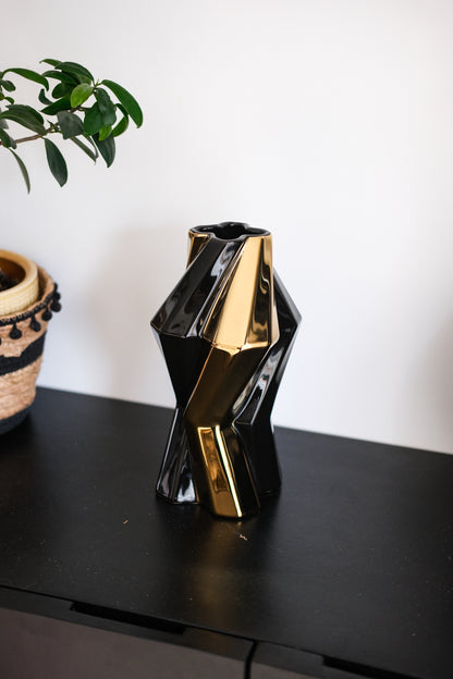 Keramische Vaas Canto – Zwart & Goud – 25 cm – Luxe Moderne Woondecoratie