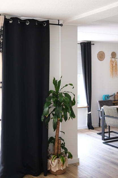 Atmosphera - Zwarte Kant en klaar Gordijn - 260x140