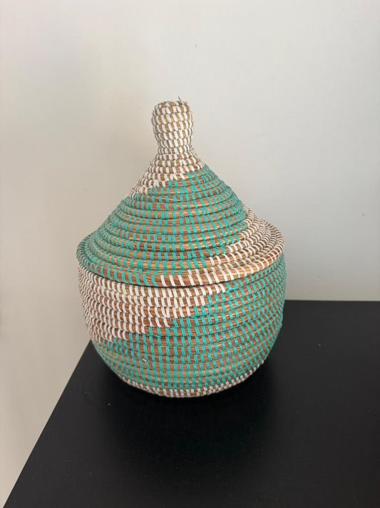 Turquoise Rieten opbergmandje met deksel - Handgemaakt